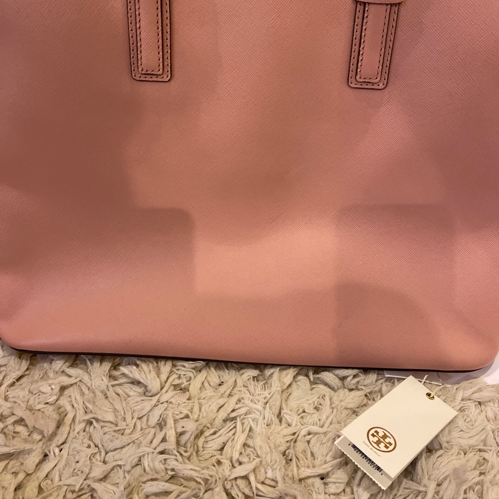 Tory Burch Robinson Dome bag - Picture 7 of 15